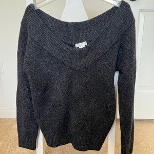 Double-V-Neck Sweater